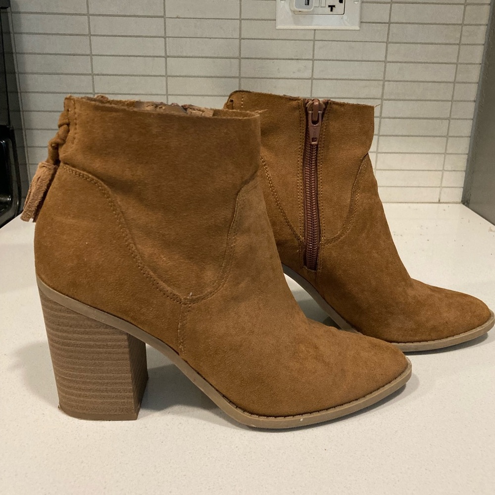 Cognac Heeled Booties